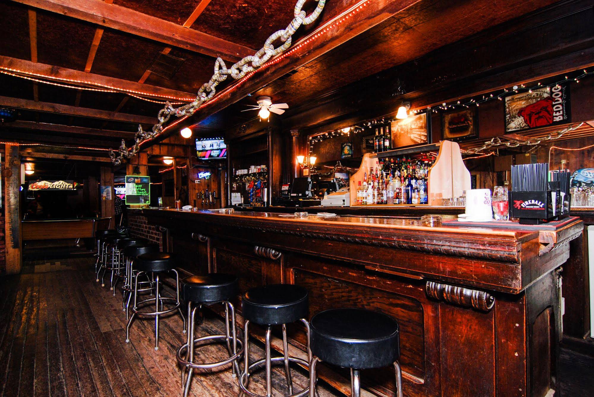White Horse Hotel