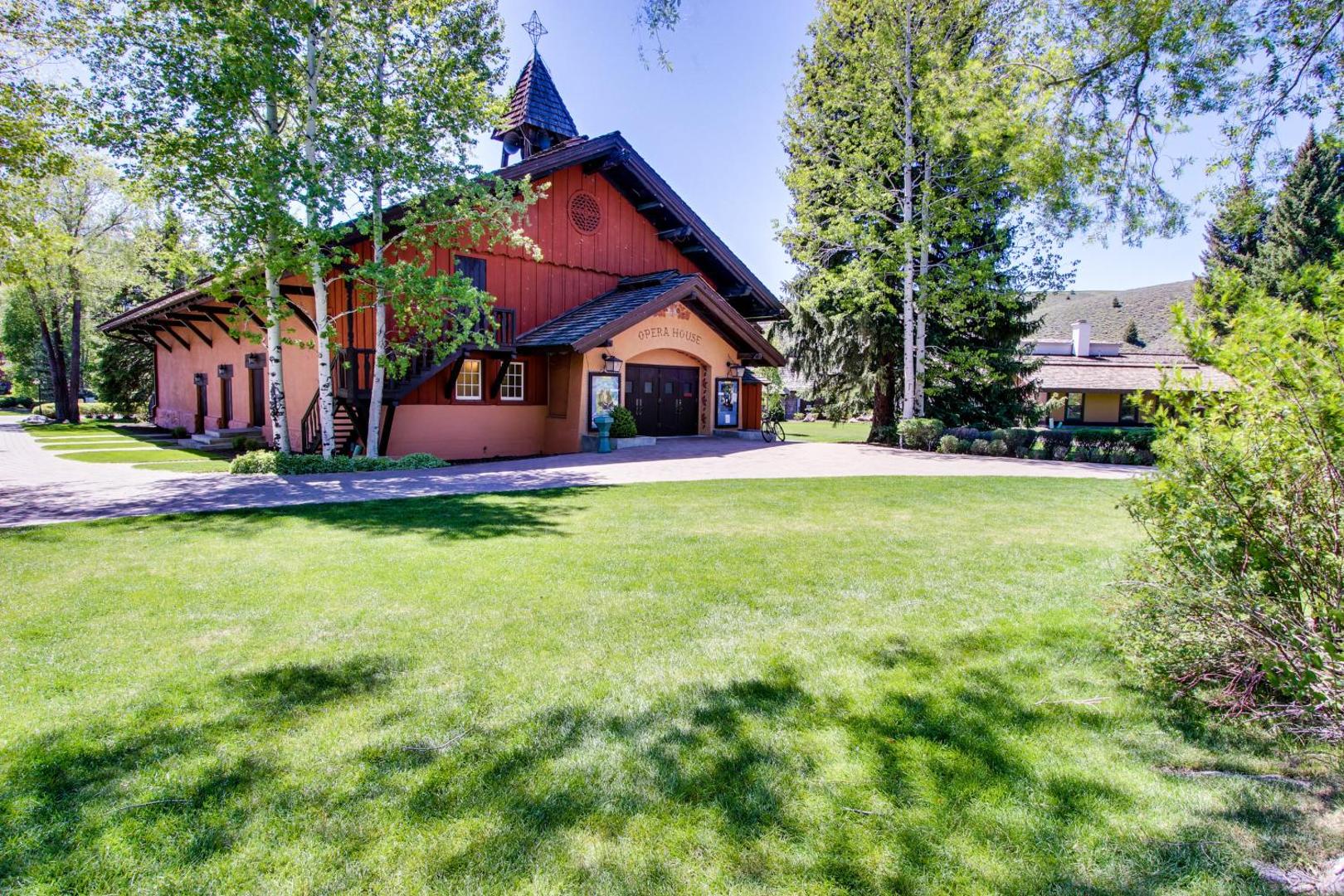 Atelier Condominiums