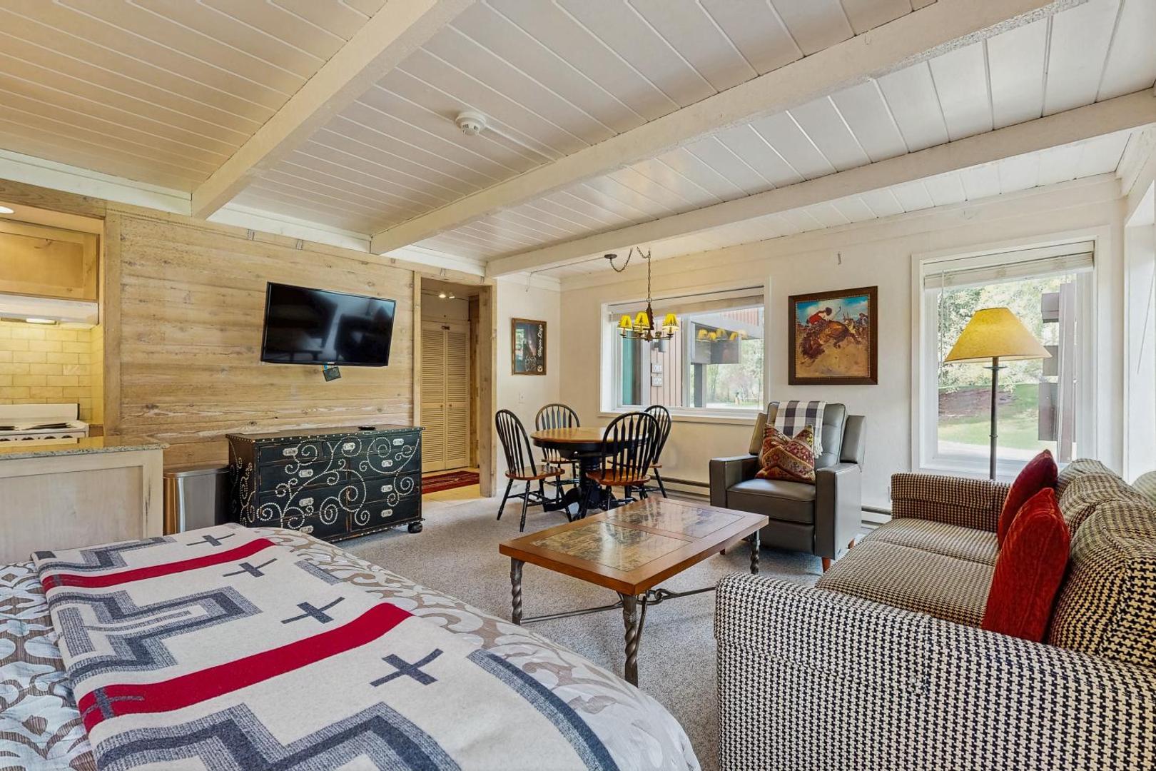 Atelier Condominiums