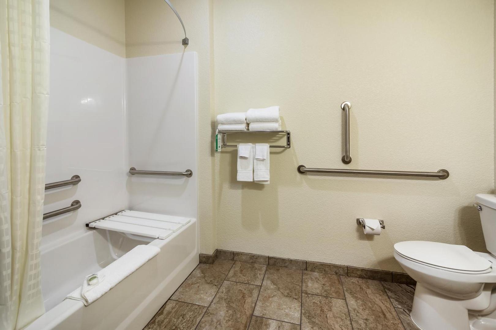Cobblestone Hotel & Suites