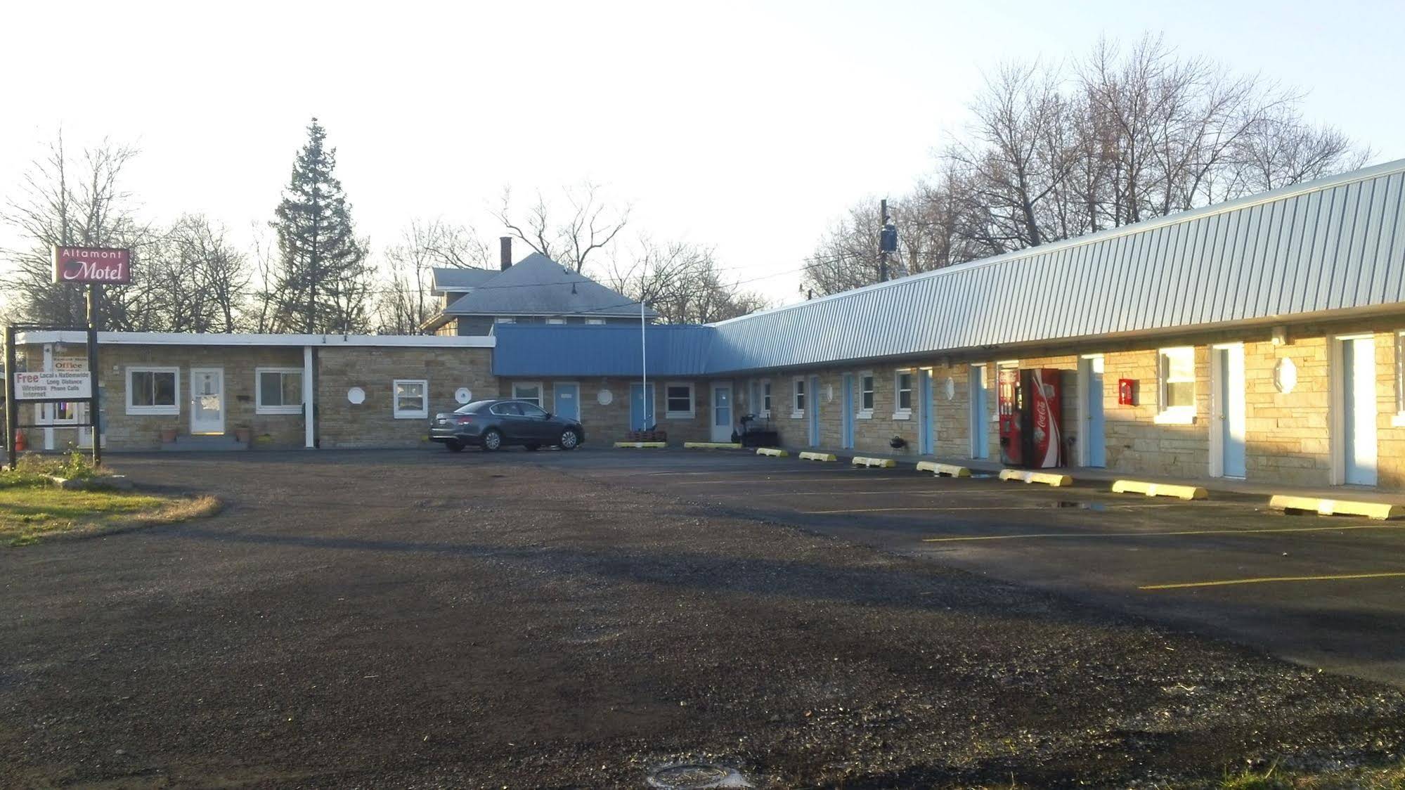 Altamont Motel