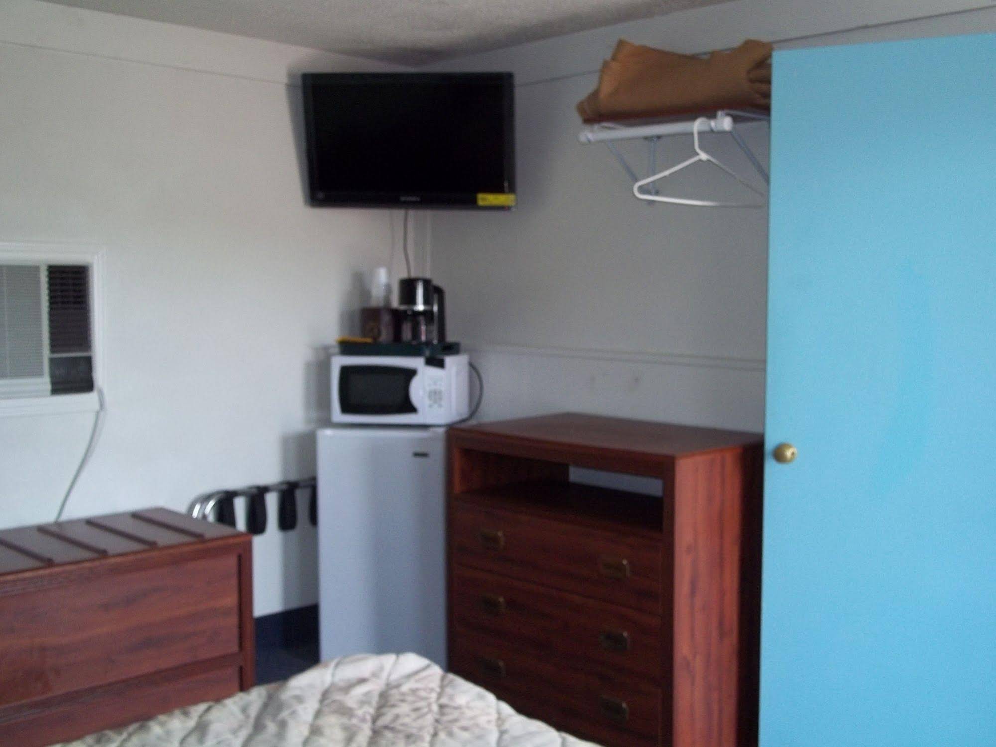 Altamont Motel