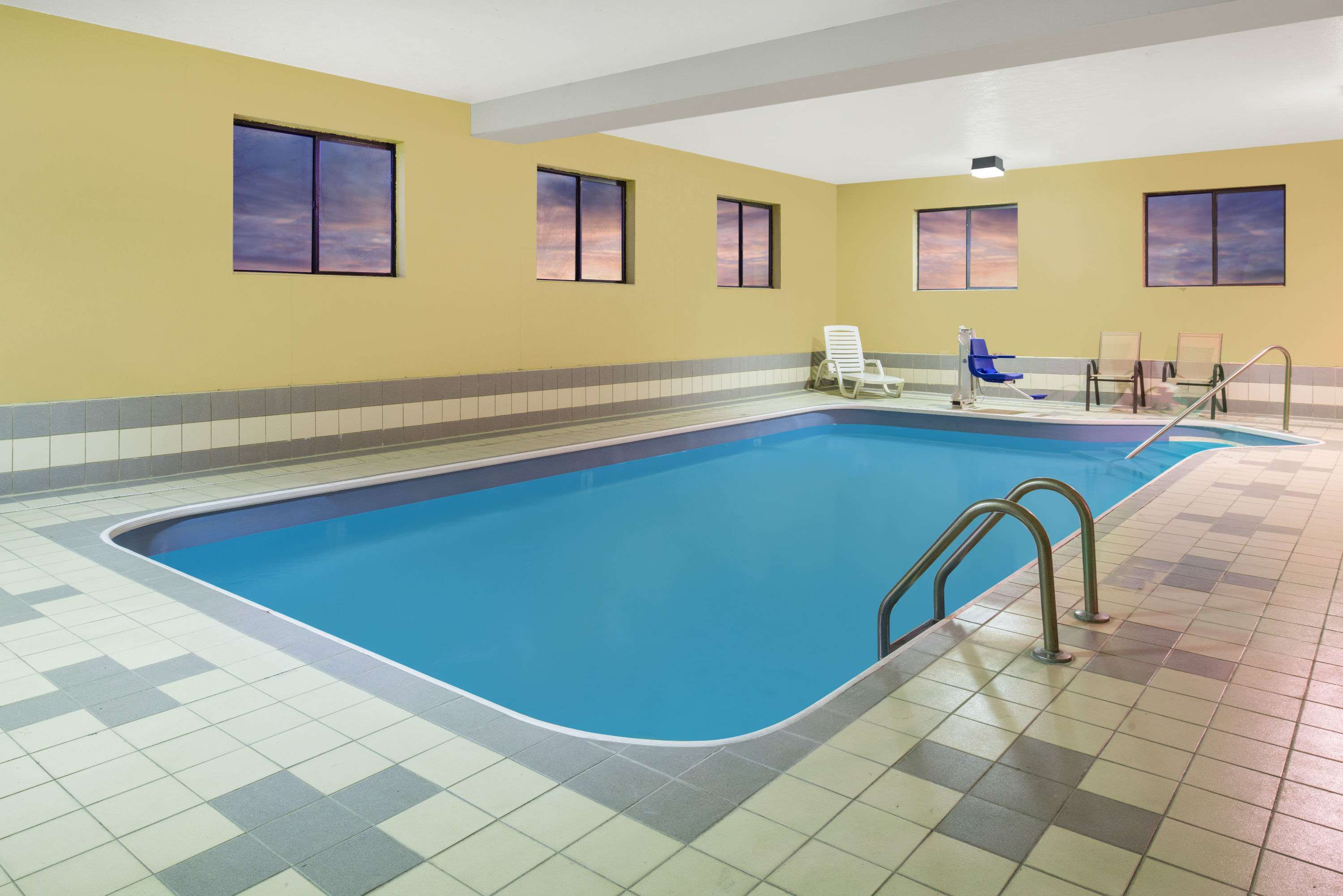 Hotel 7 Inn