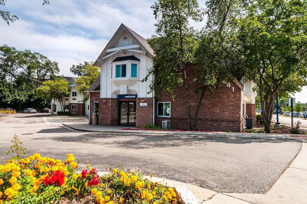 Motel 6 Chicago North Central-Arlington Heights