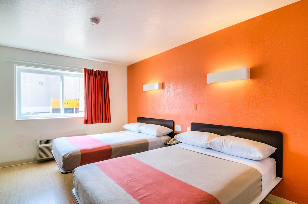Motel 6 Chicago North Central-Arlington Heights