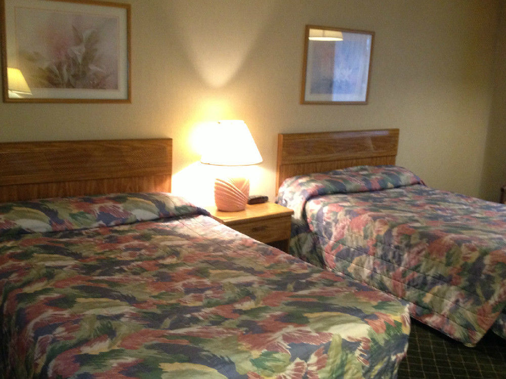 Aurora Fox Valley Inn