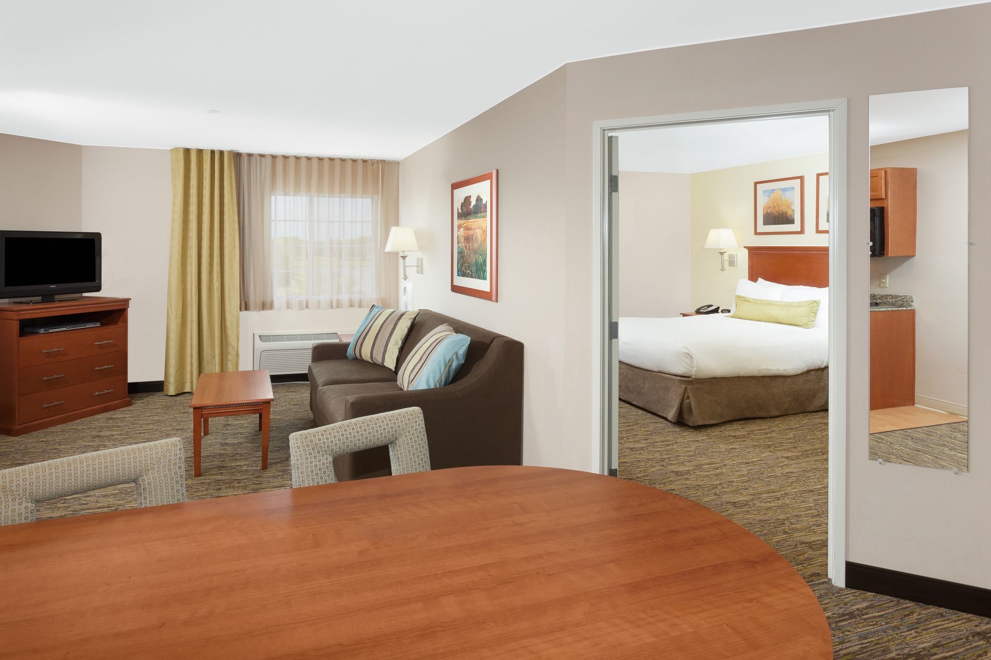 Candlewood Suites Aurora - Naperville