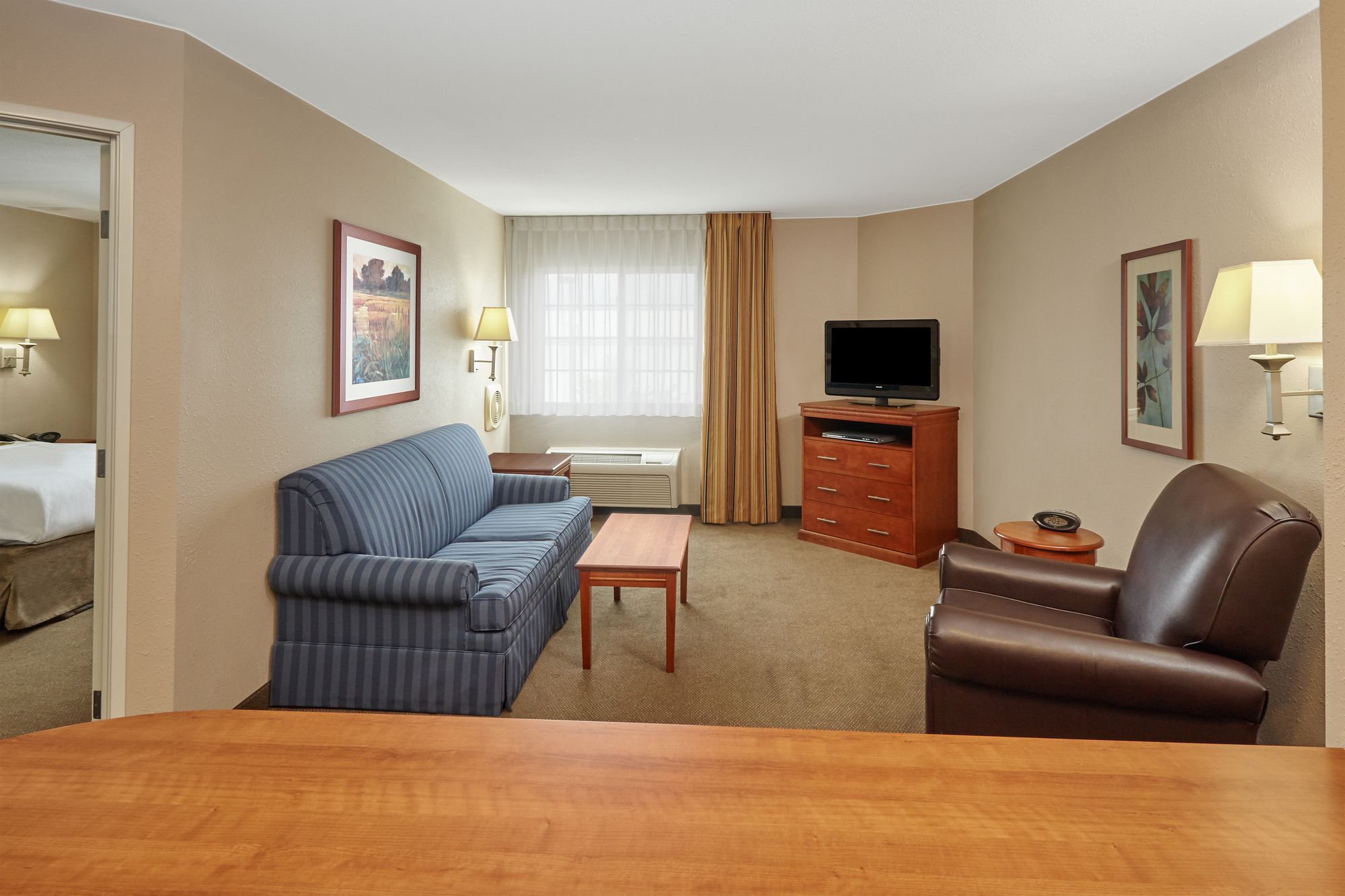 Candlewood Suites Aurora - Naperville