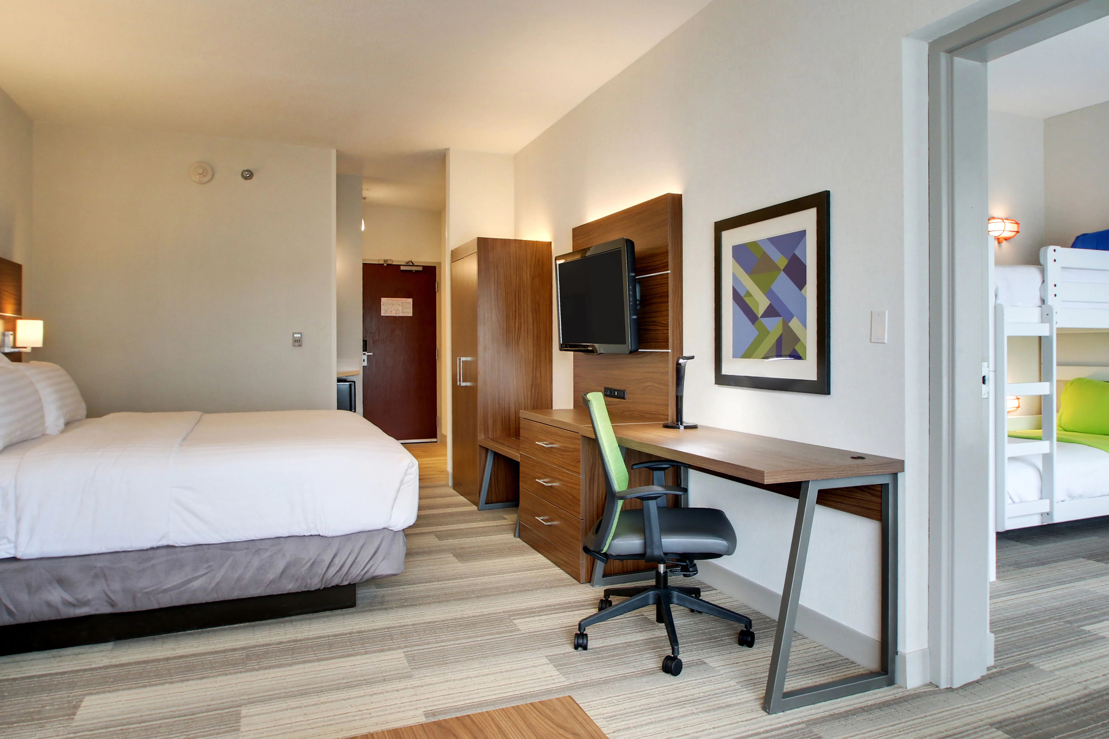 Holiday Inn Express & Suites Aurora - Naperville