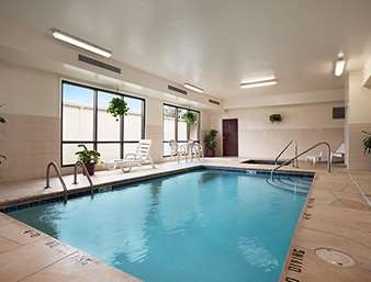 Super 8 by Wyndham Aurora/Naperville Area