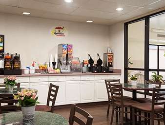 Super 8 by Wyndham Aurora/Naperville Area