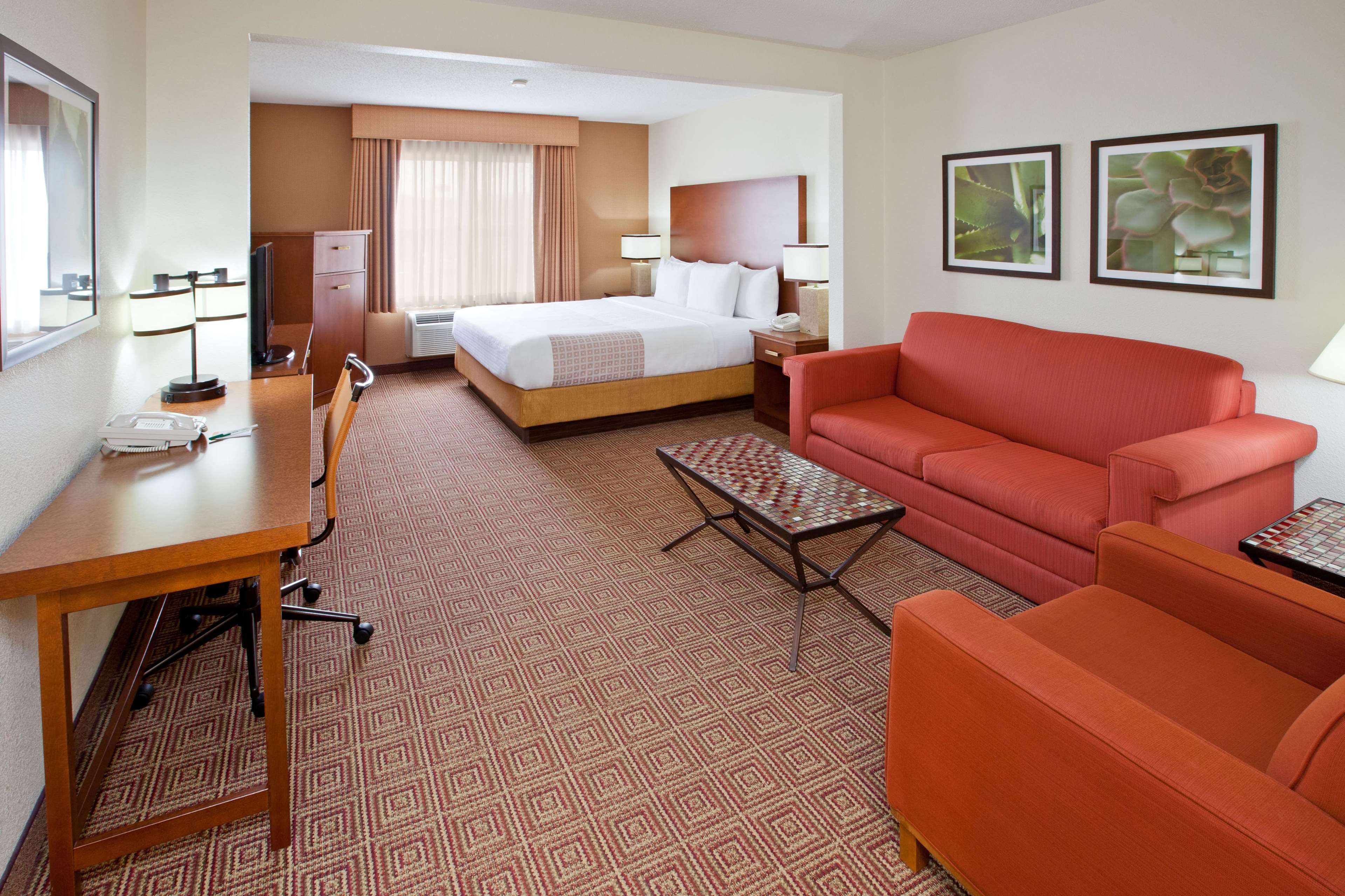 La Quinta Inn & Suites by Wyndham Bannockburn-Deerfield