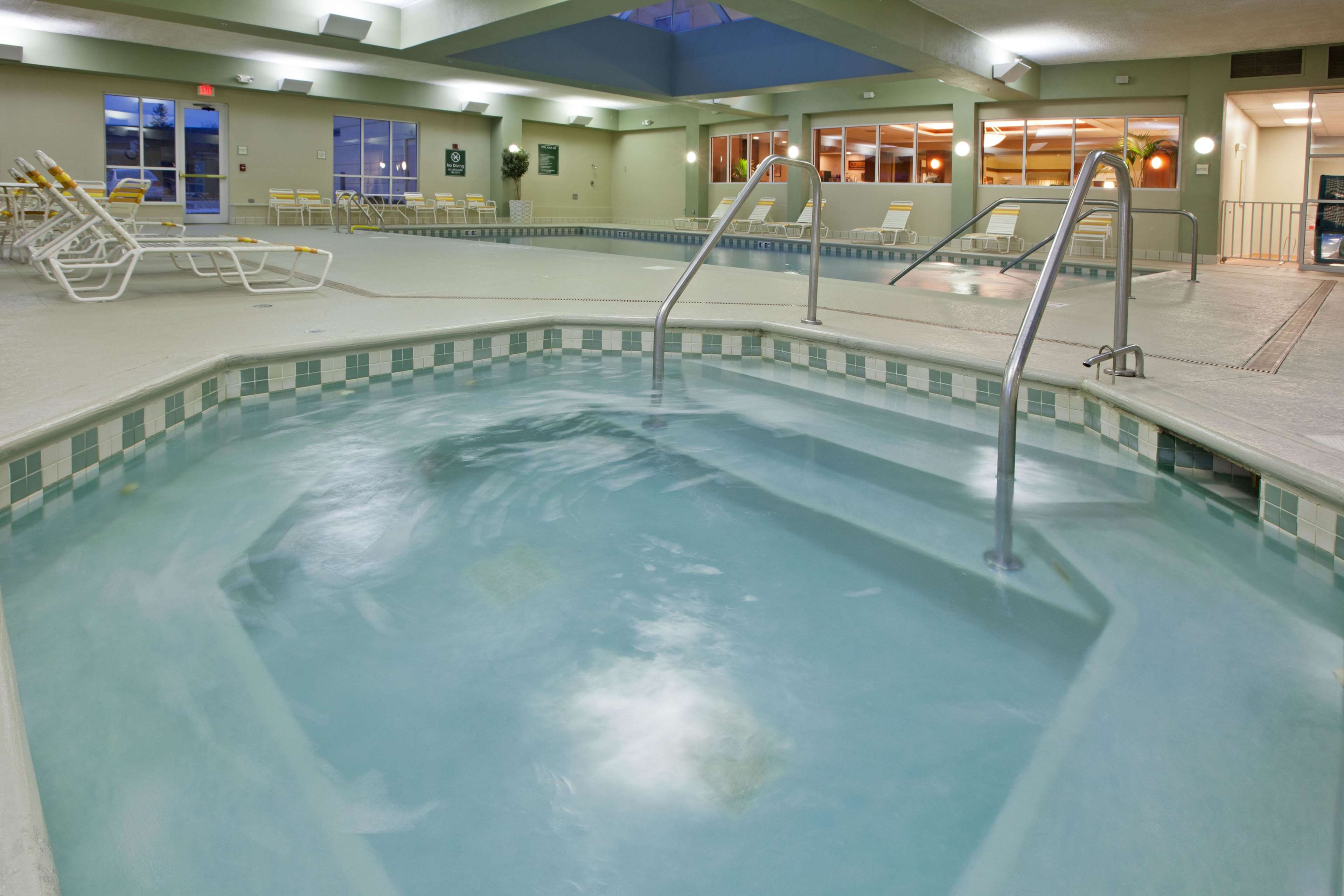 La Quinta Inn & Suites by Wyndham Bannockburn-Deerfield