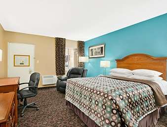 Super 8 by Wyndham Belleville IL/St. Louis Area