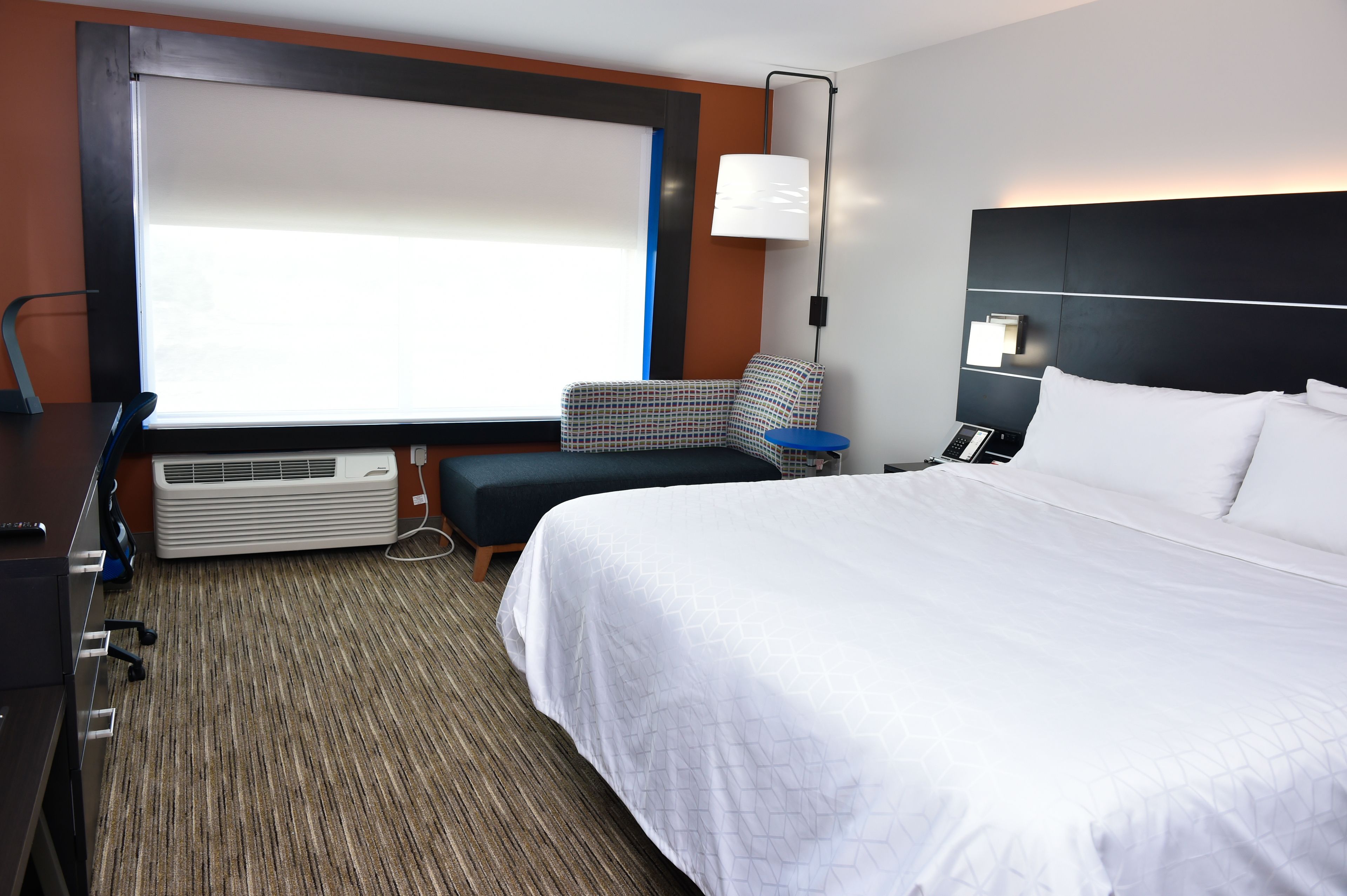 Holiday Inn Express & Suites Bensenville O'Hare