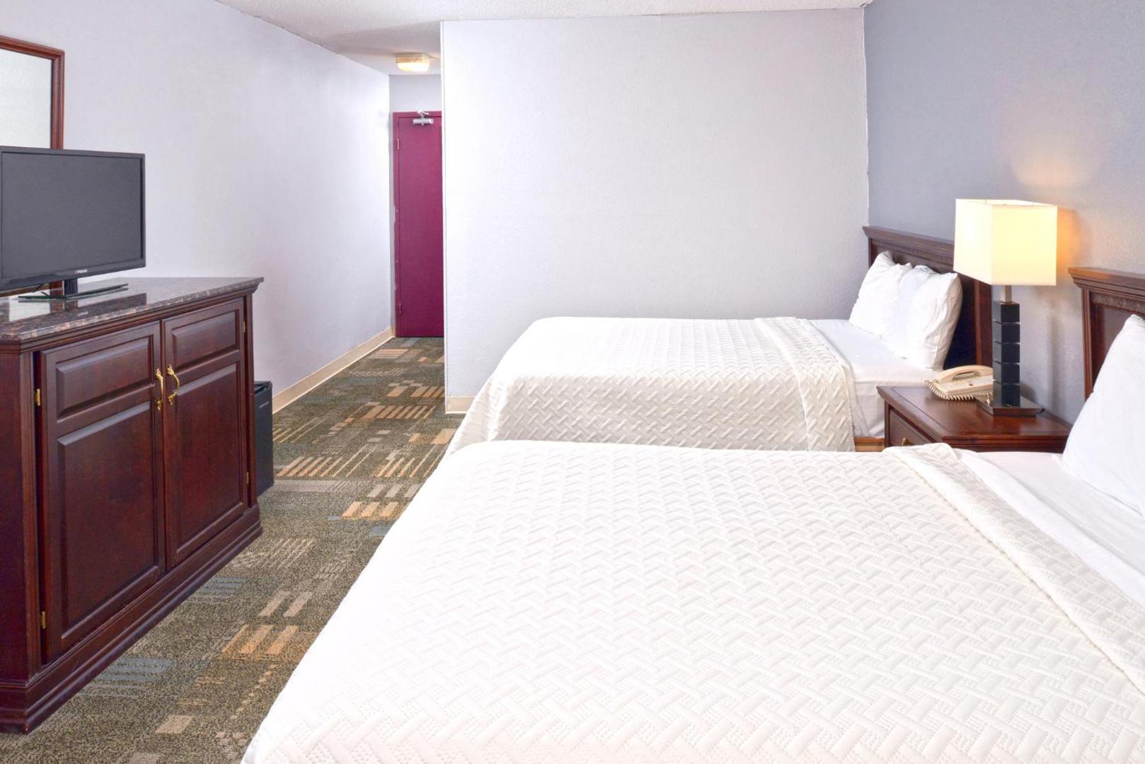Country Garden & Suites