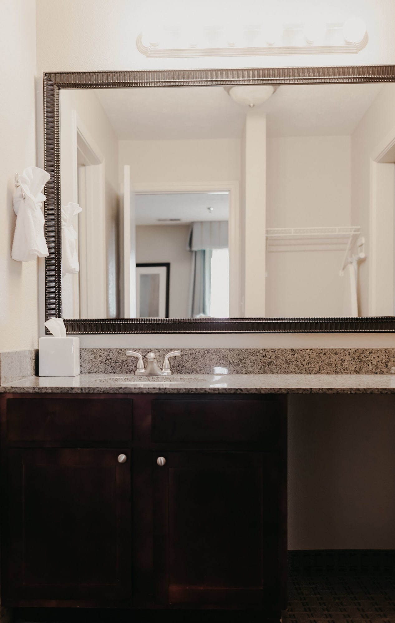 Eastland Suites Hotel & Conference Center