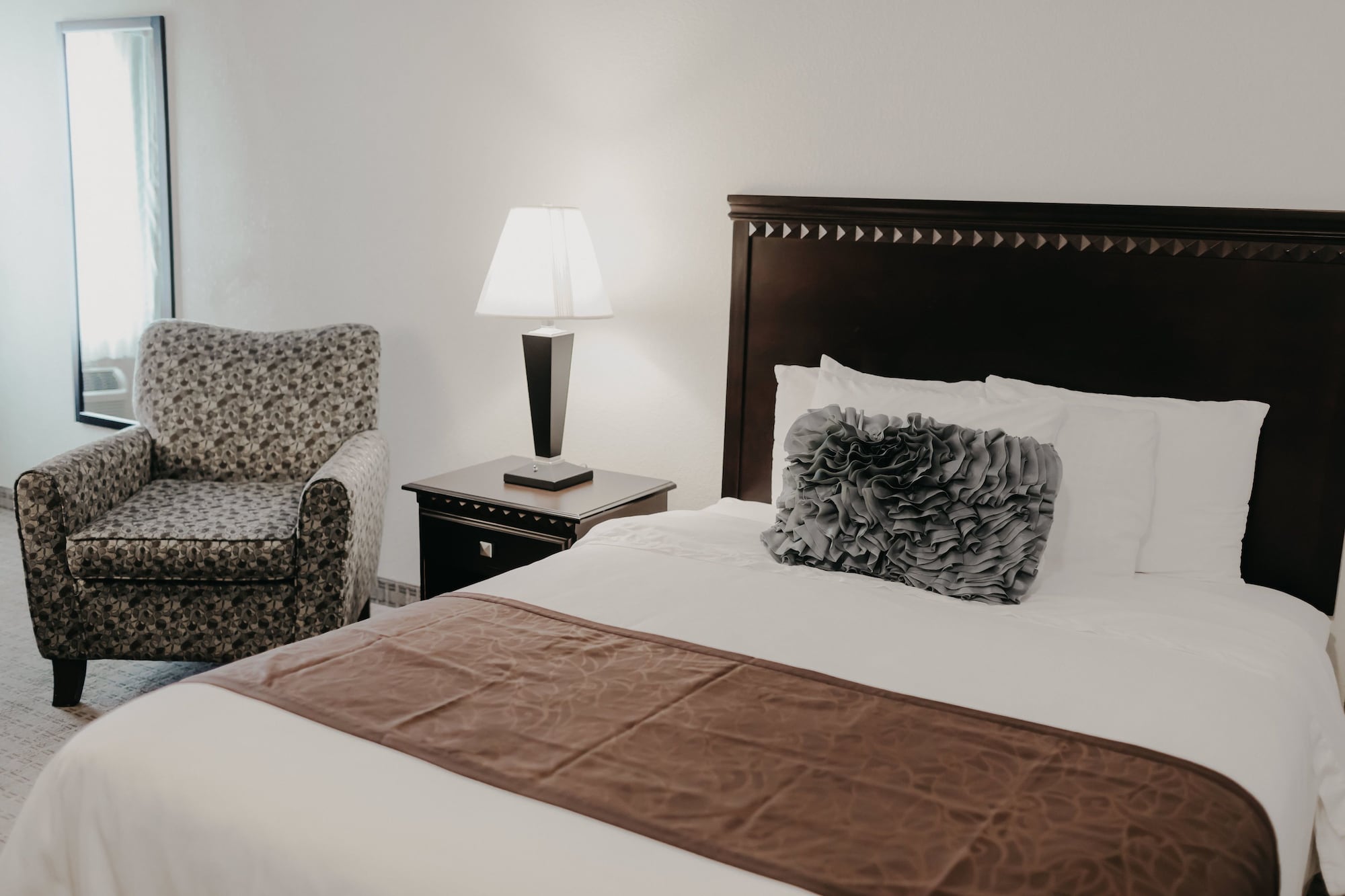 Eastland Suites Hotel & Conference Center