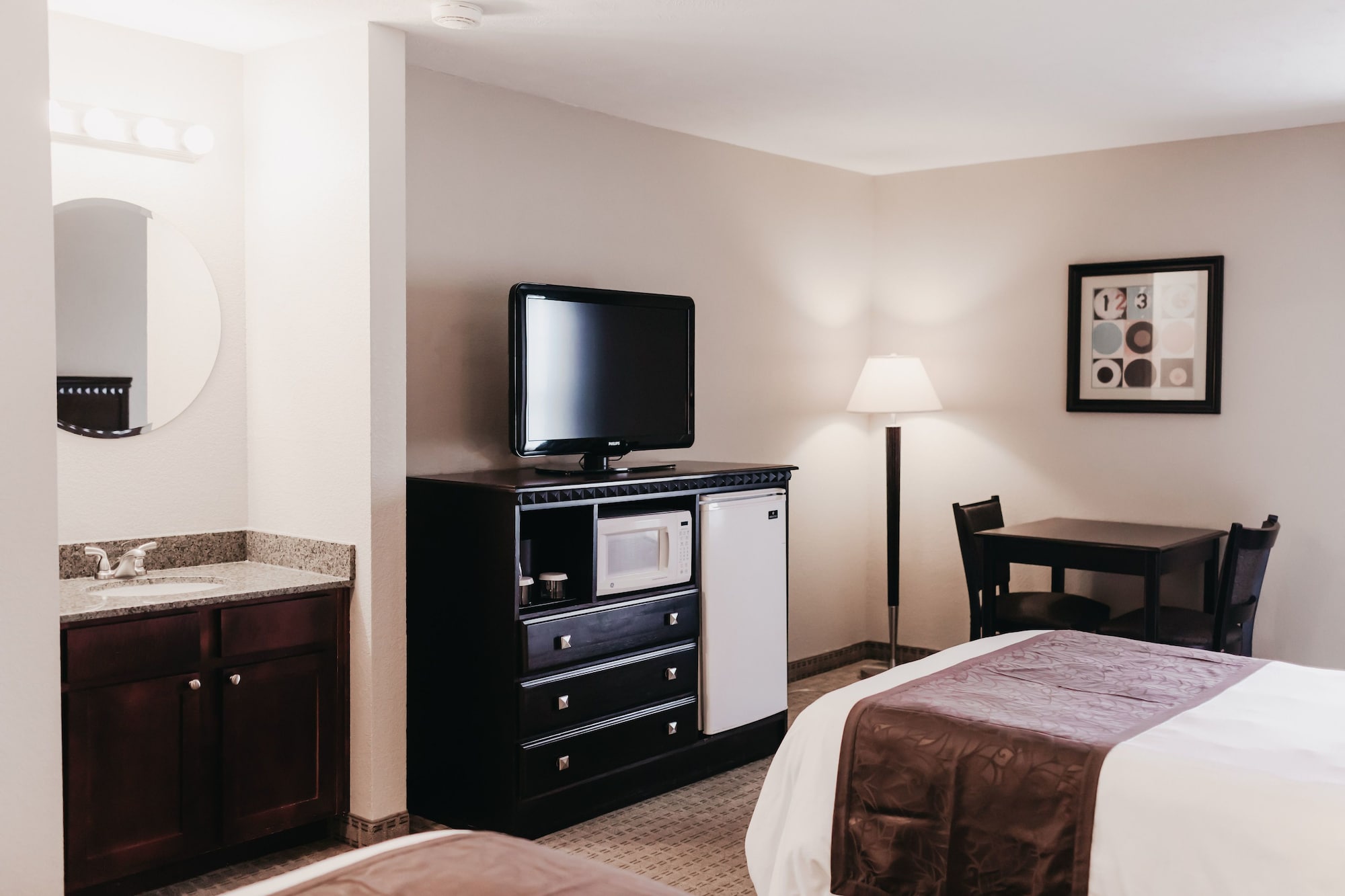 Eastland Suites Hotel & Conference Center