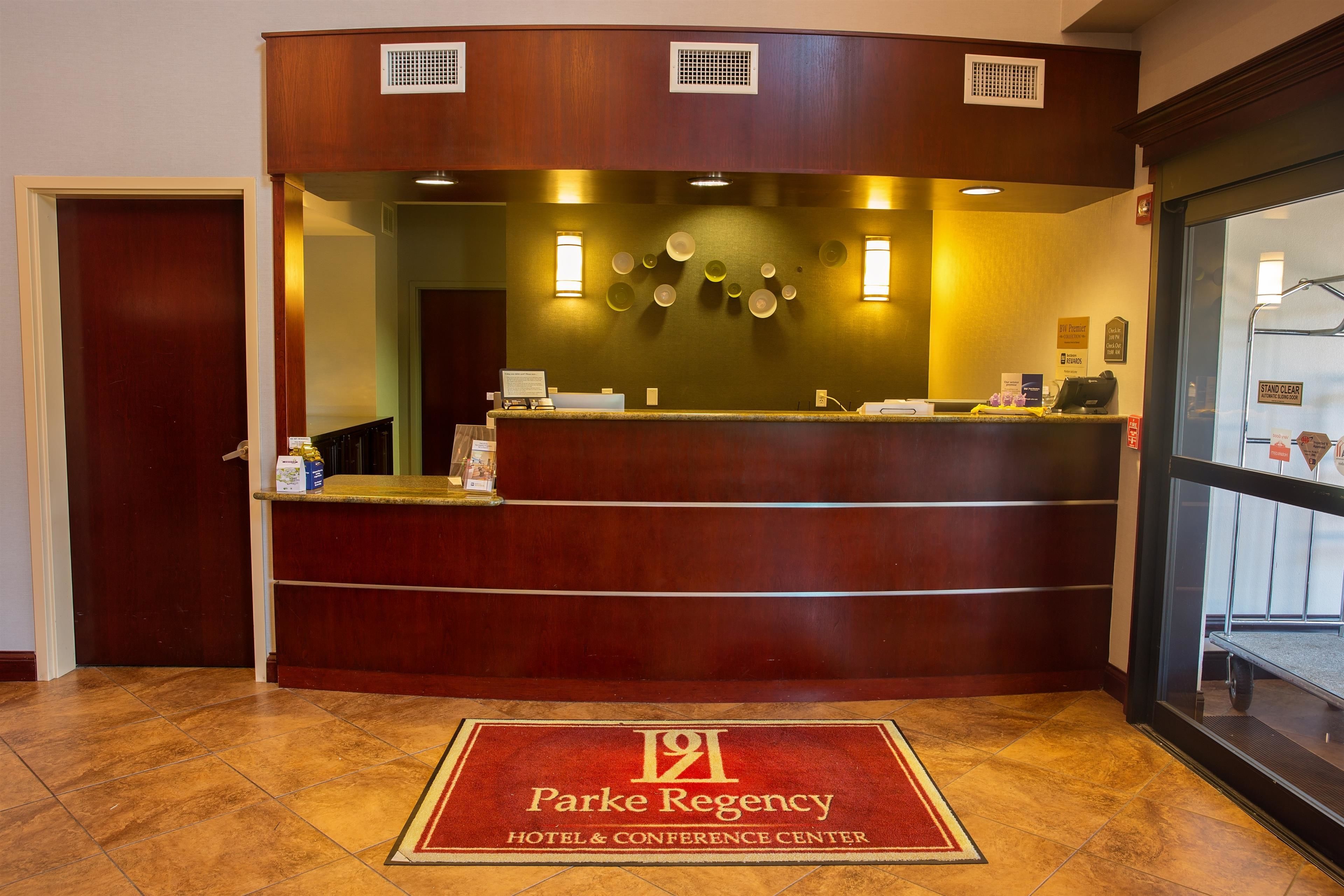 Parke Regency Hotel & Conference Center, BW Premier Collection
