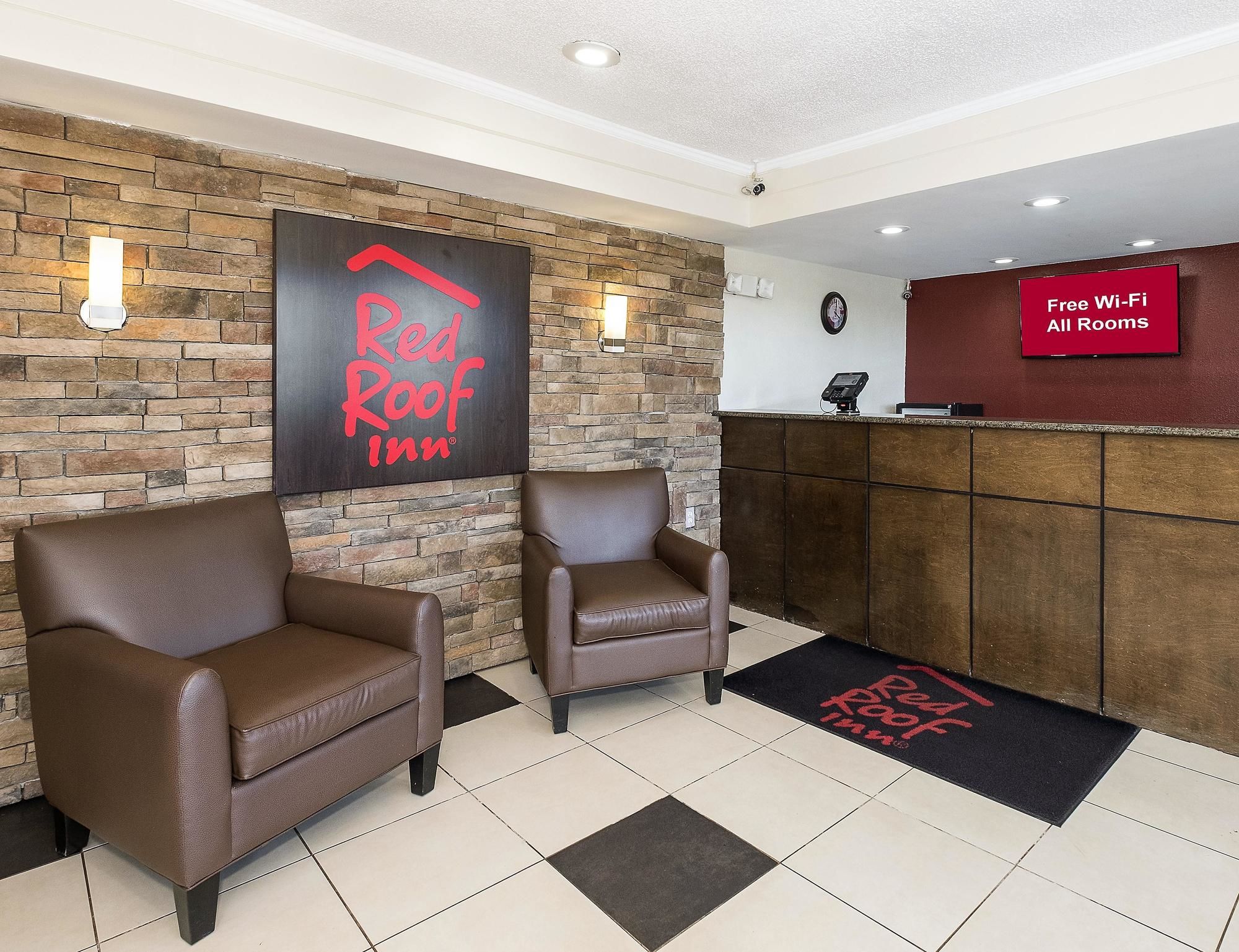 Red Roof Inn Bloomington