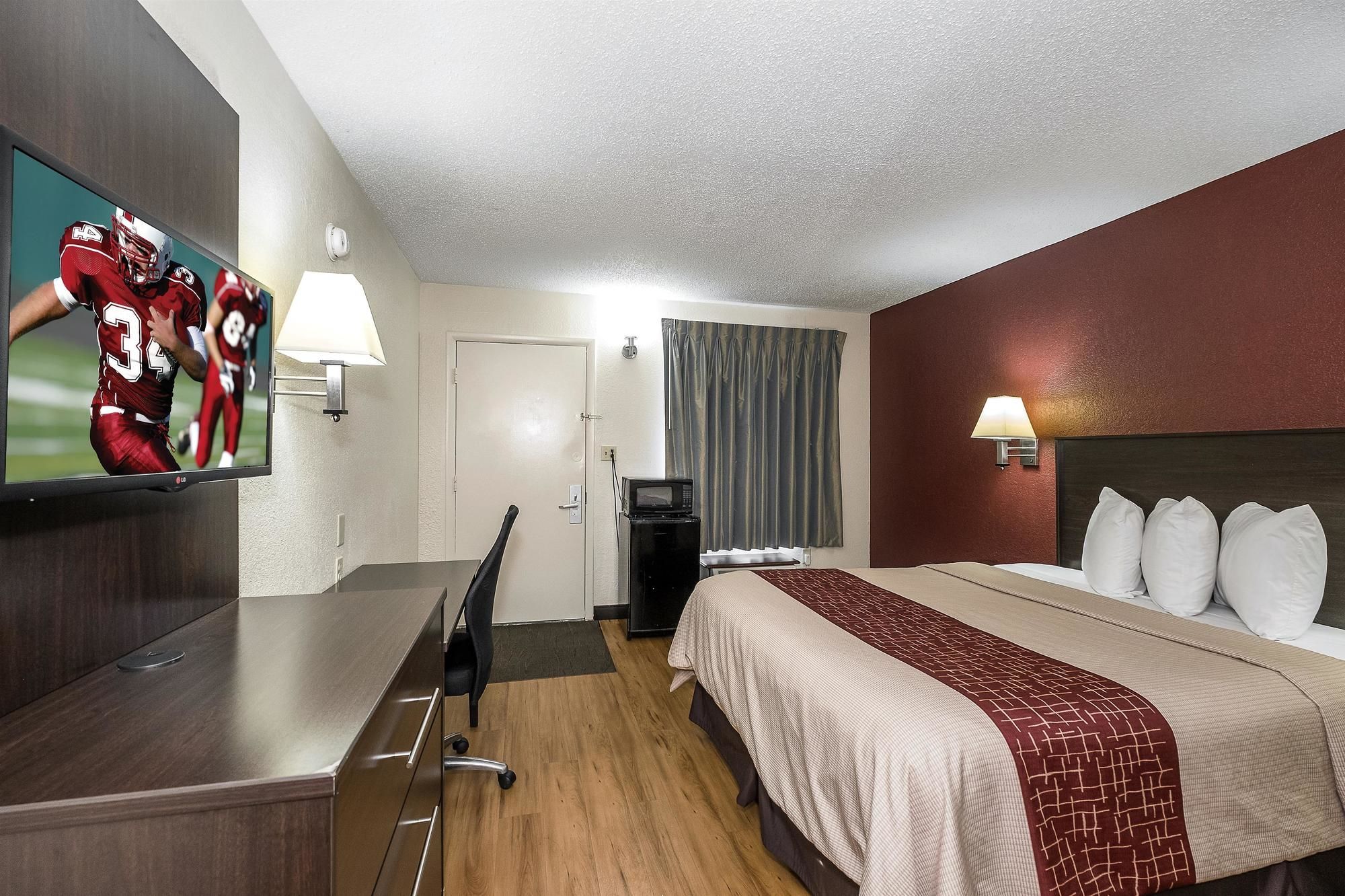 Red Roof Inn Bloomington