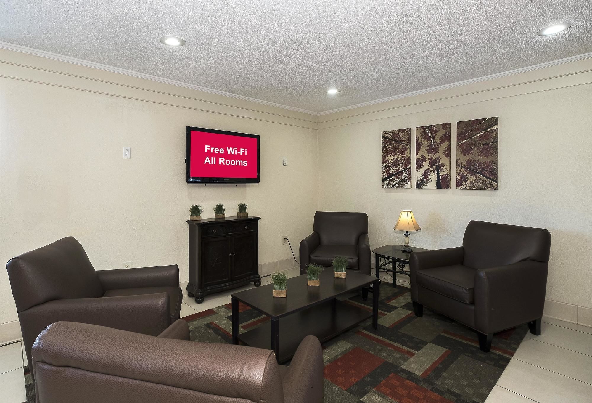 Red Roof Inn Bloomington