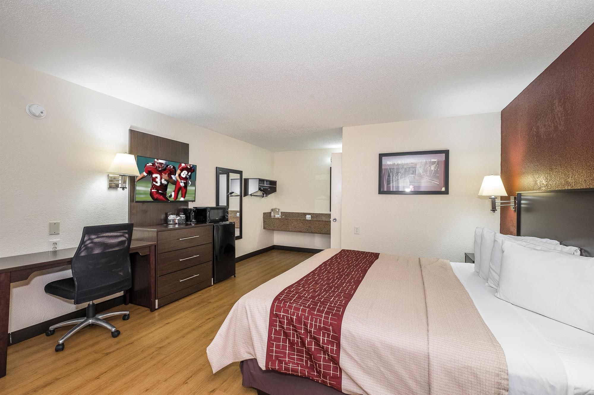 Red Roof Inn Bloomington