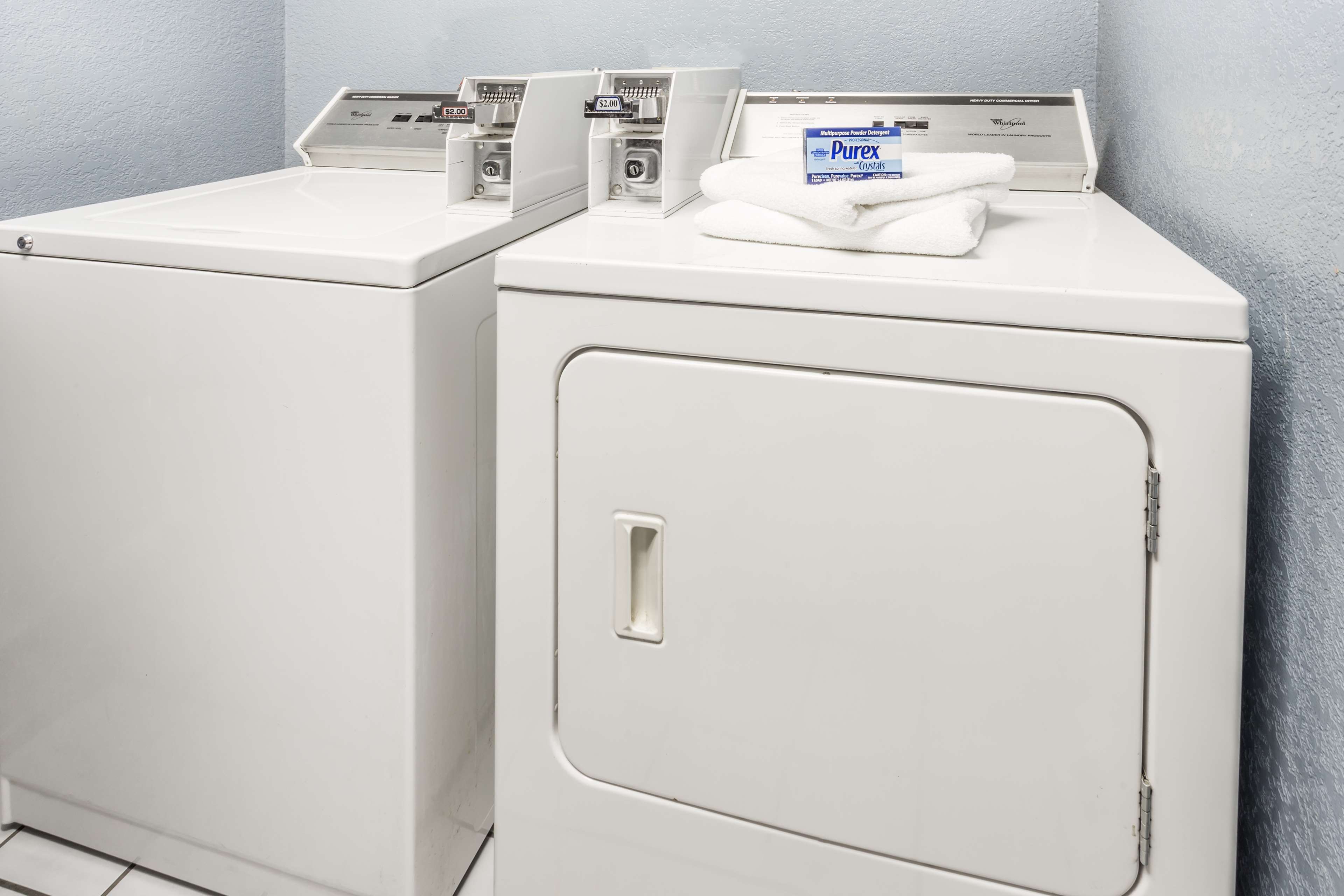 Super 8 by Wyndham Bourbonnais/Kankakee Area