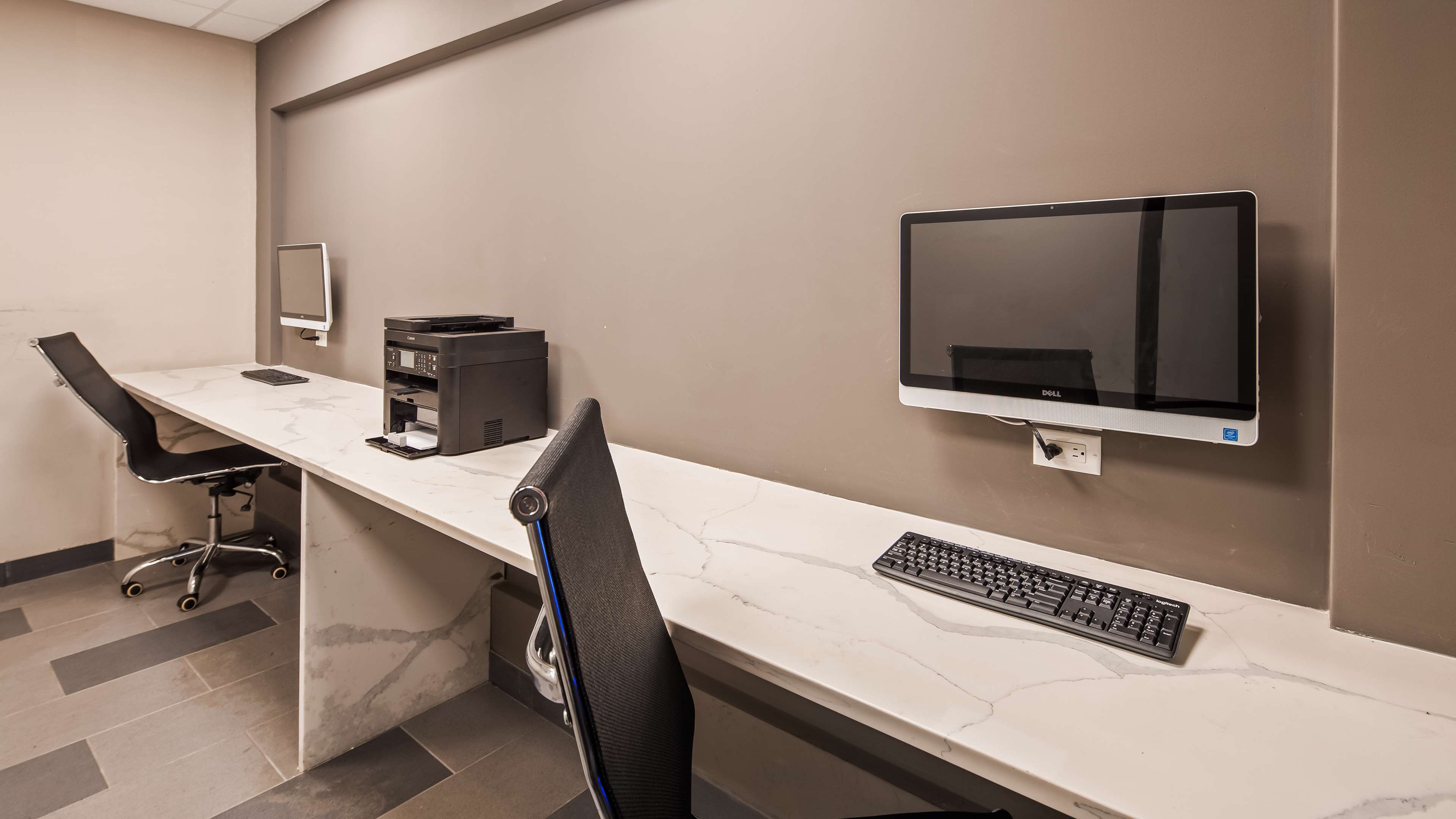 Best Western Inn & Suites - Midway Airport