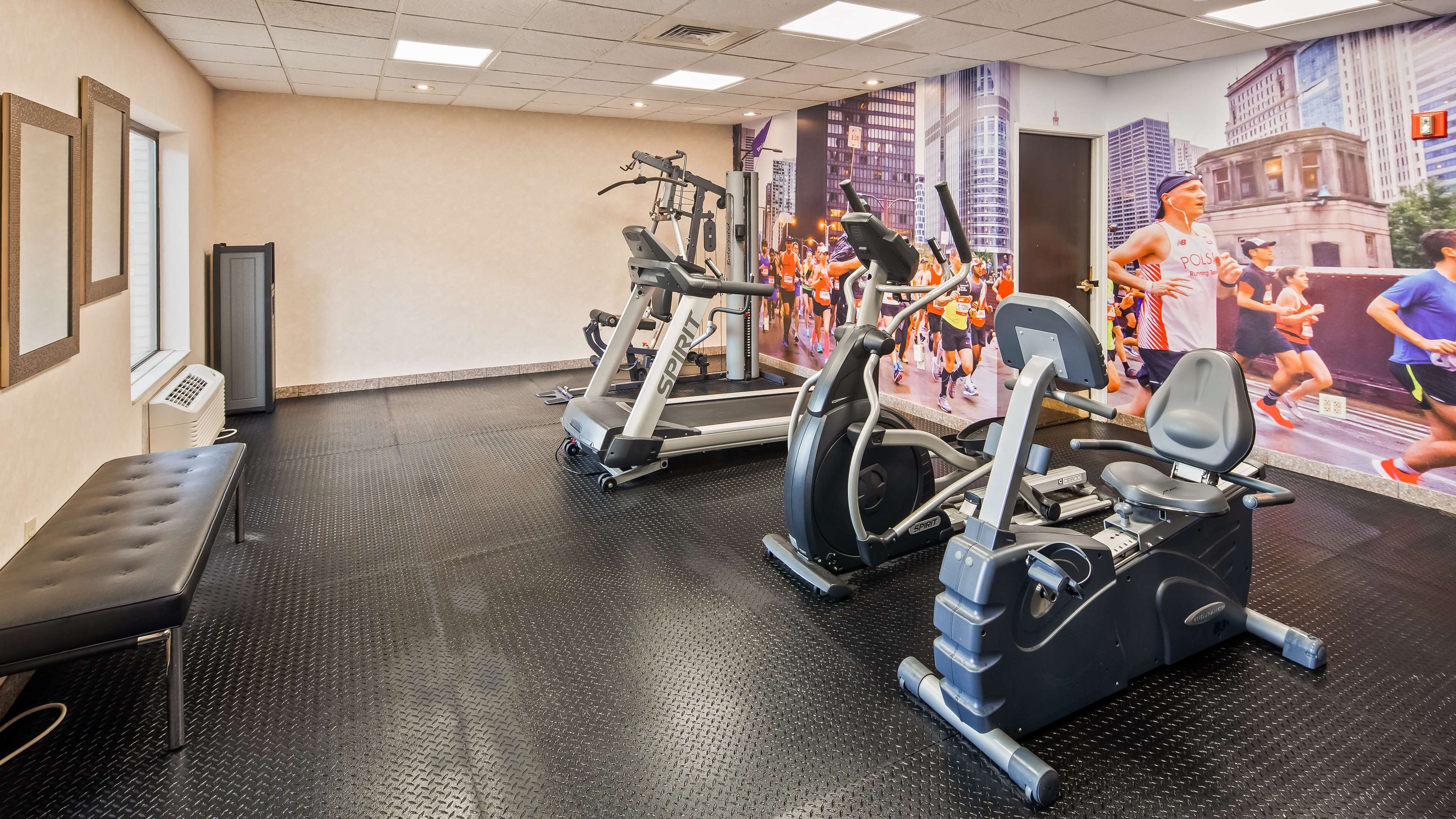 Best Western Inn & Suites - Midway Airport