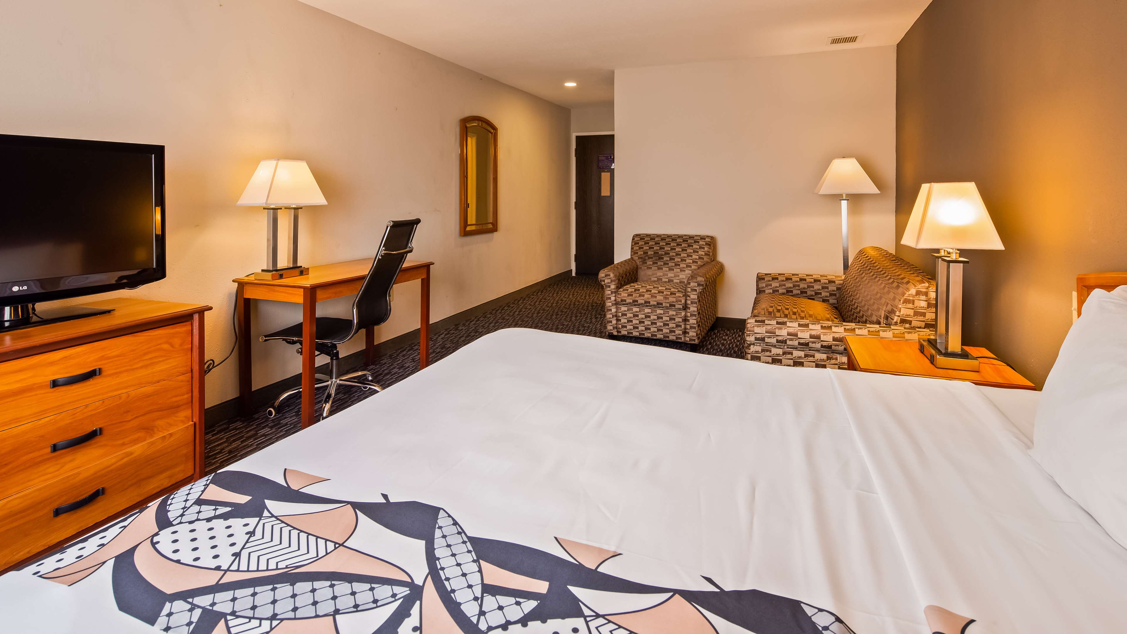 Best Western Inn & Suites - Midway Airport
