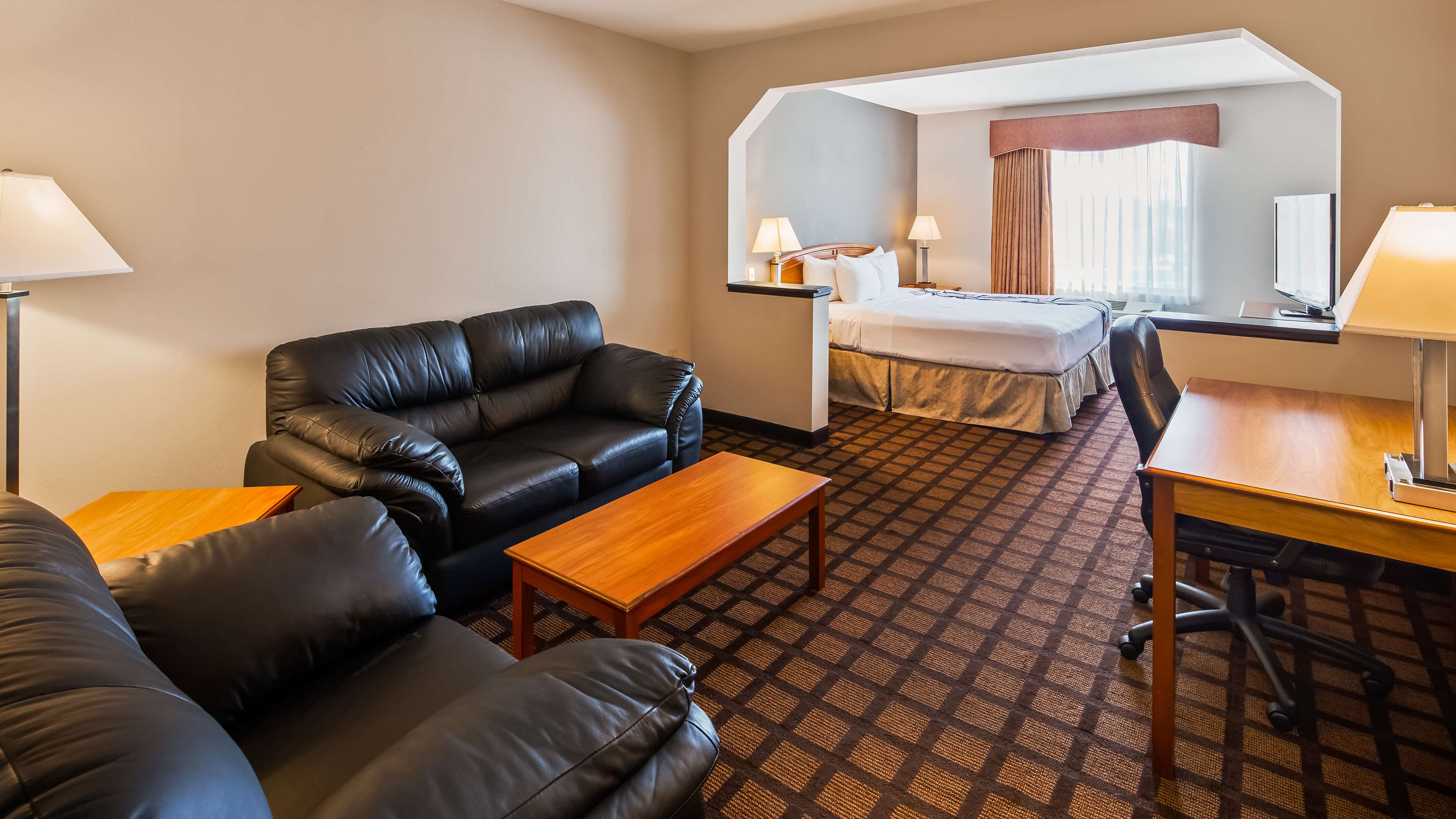 Best Western Inn & Suites - Midway Airport
