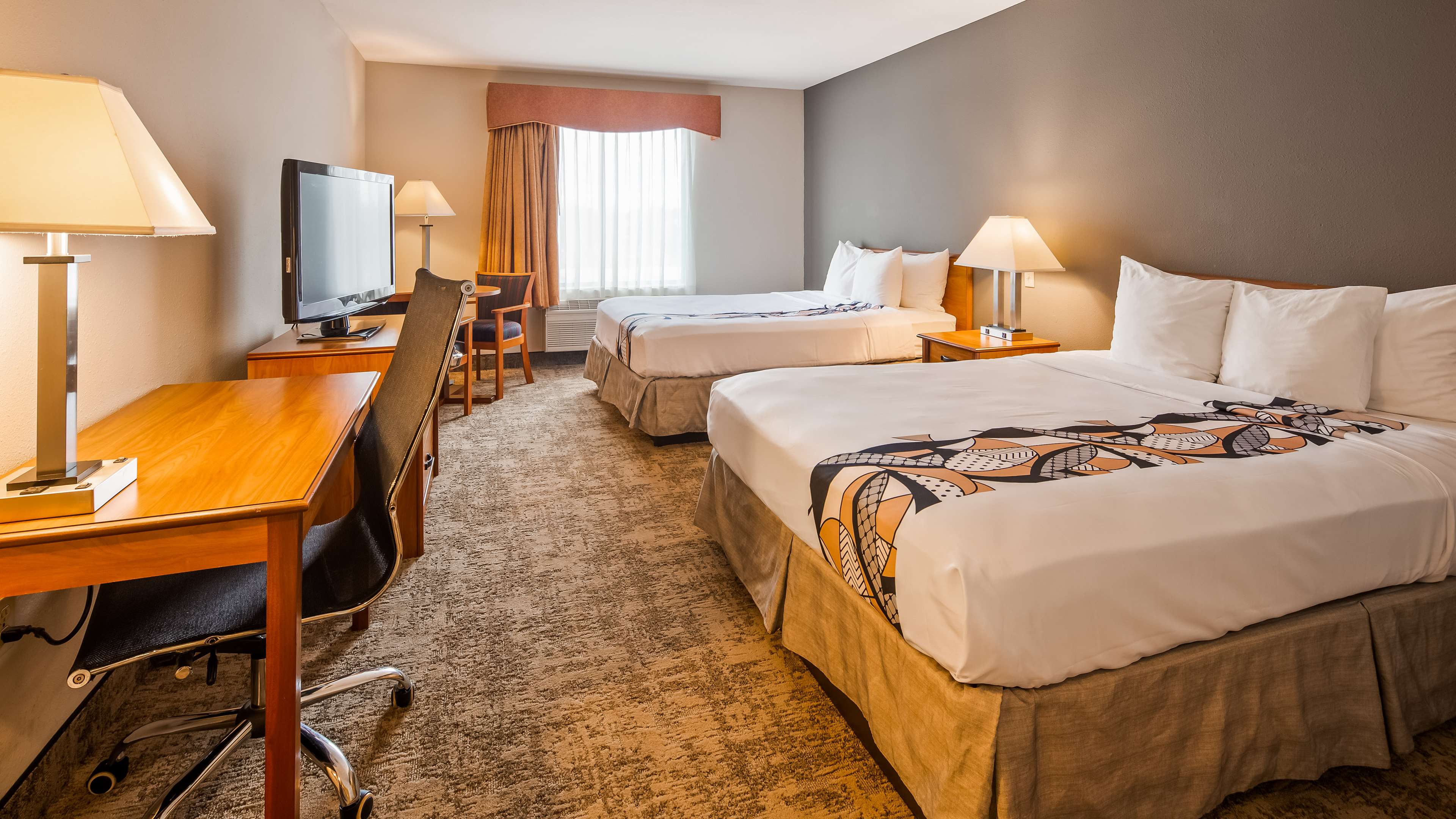 Best Western Inn & Suites - Midway Airport