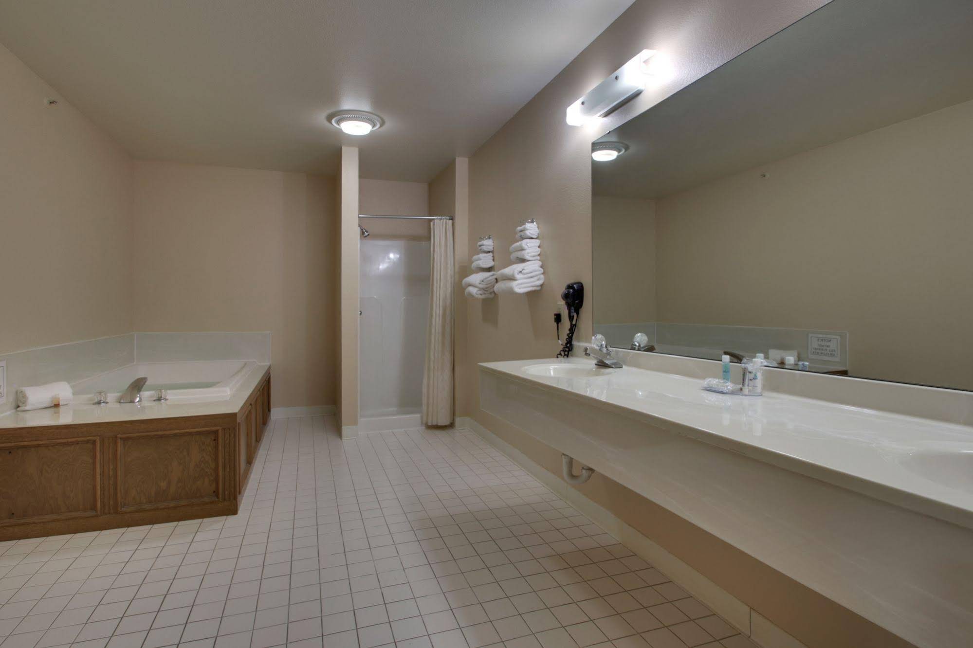 Heritage Grand Inn