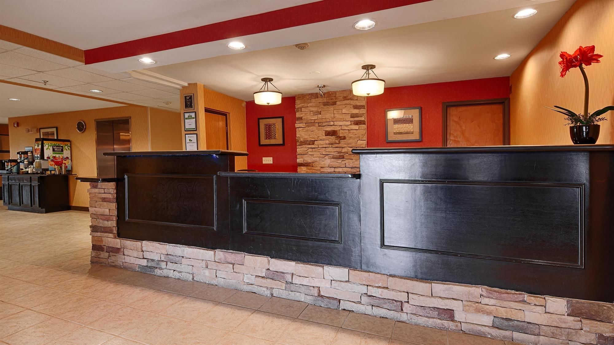 Best Western Saluki Inn