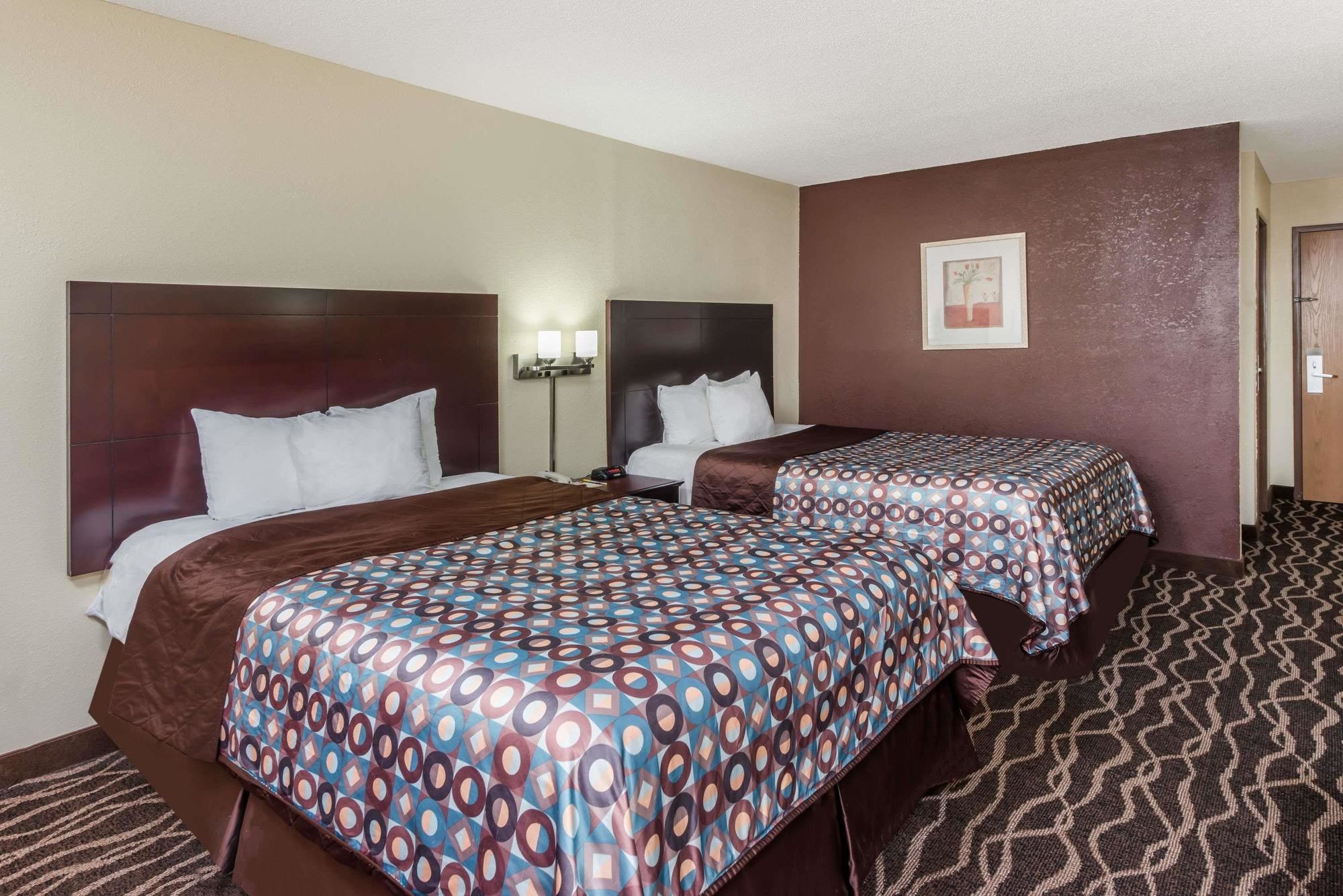 Days Inn & Suites by Wyndham Casey