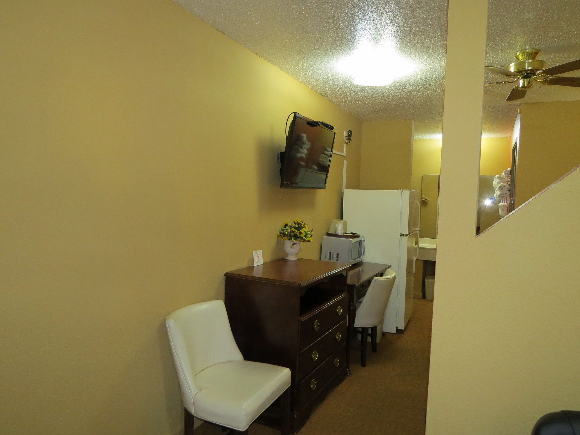 First Western Inn Caseyville