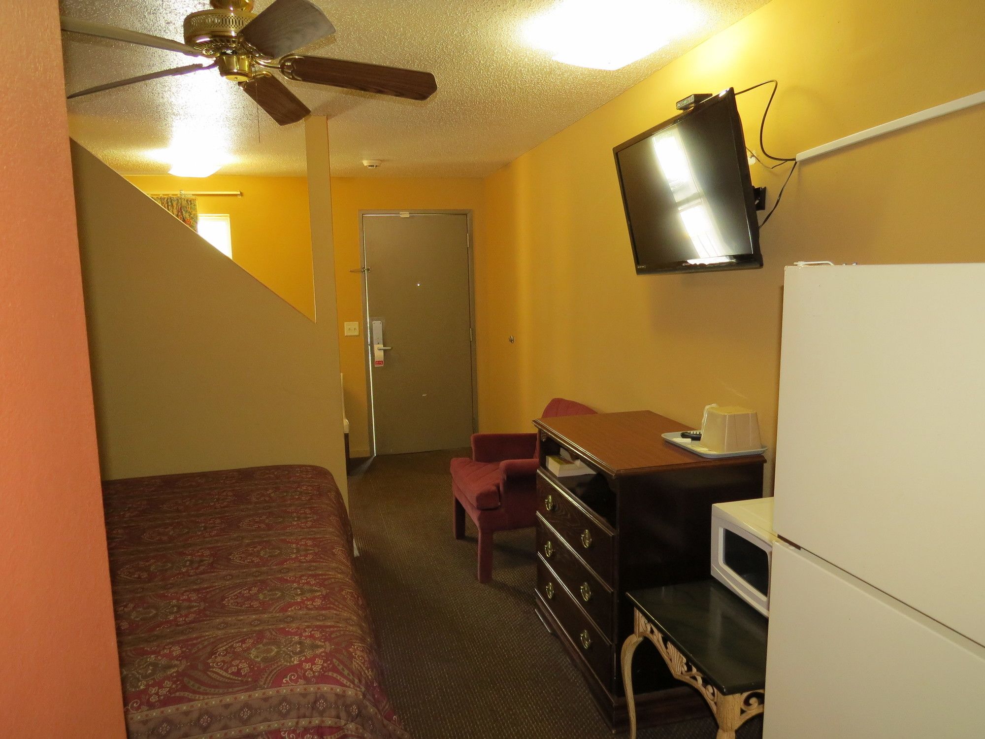First Western Inn Caseyville