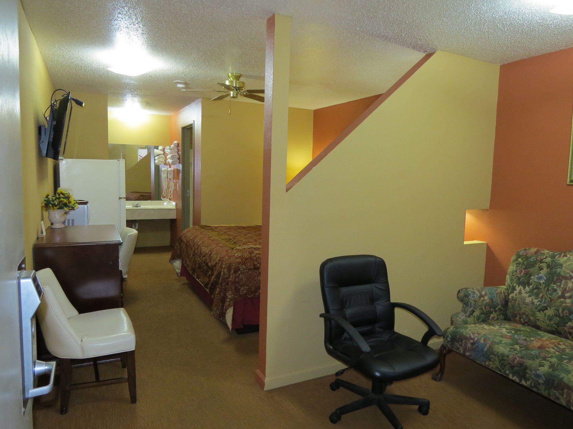 First Western Inn Caseyville