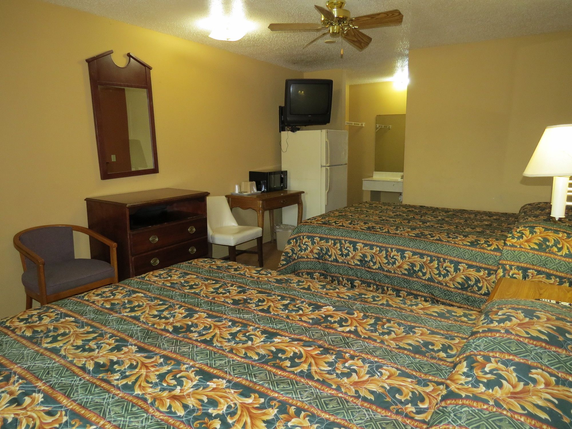 First Western Inn Caseyville