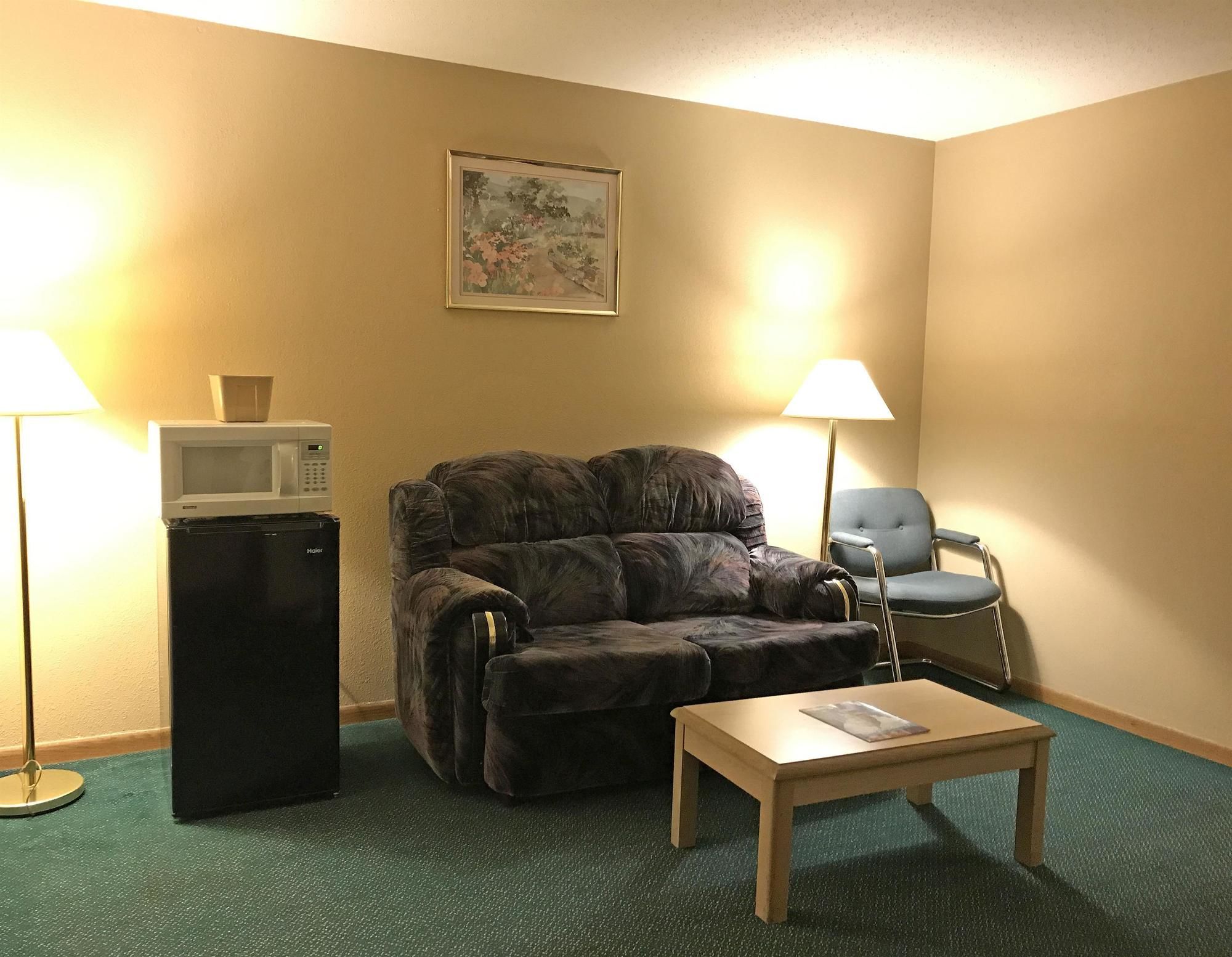 Americas Best Value Inn Champaign
