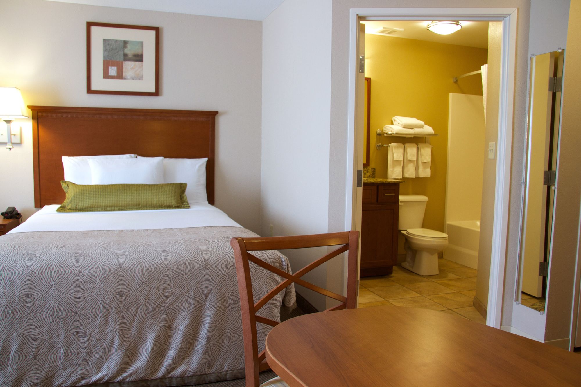 Candlewood Suites Champaign-Urbana Univ Area