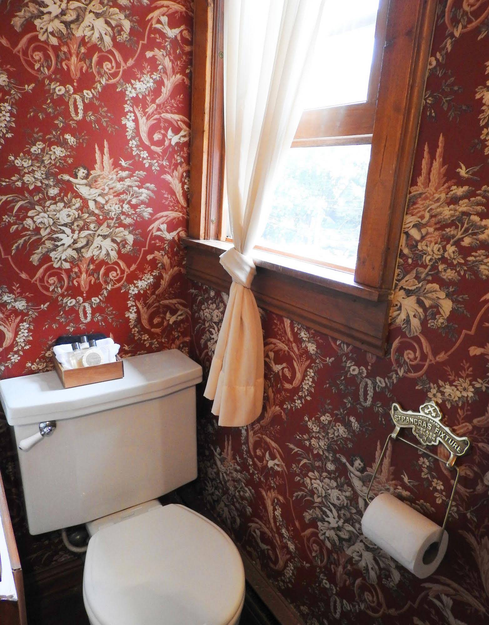 Champaign Garden Inn