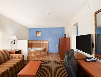 Days Inn by Wyndham Champaign/Urbana
