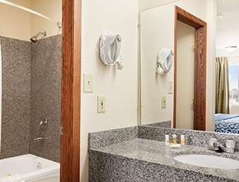 Days Inn by Wyndham Champaign/Urbana