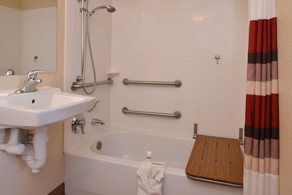 Red Roof Inn Champaign