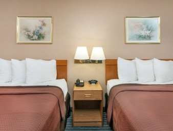 Days Inn by Wyndham Charleston