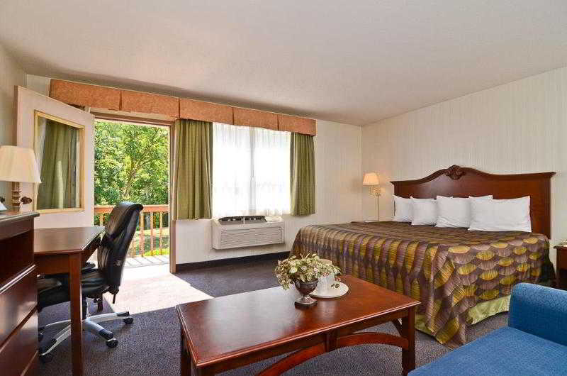 Baymont by Wyndham Chester IL