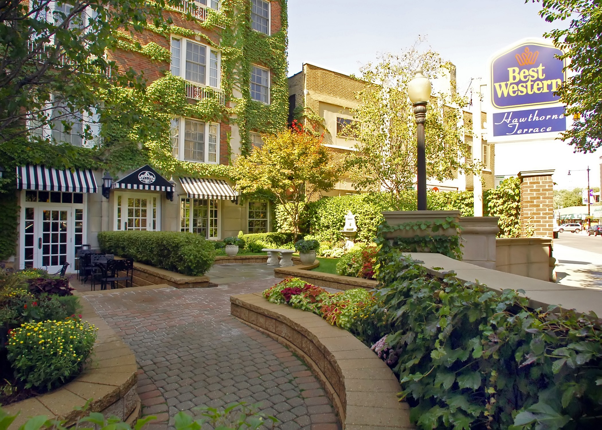 Best Western Plus Hawthorne Terrace Hotel